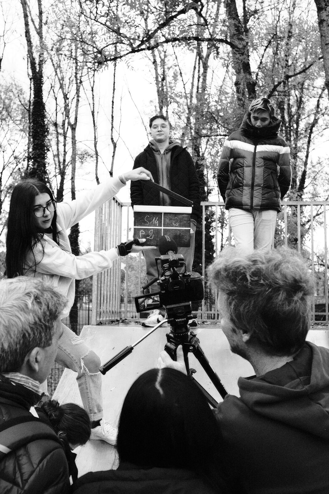 Team video workshop for a web project in Vichy Group around a camera during an outdoor workshop